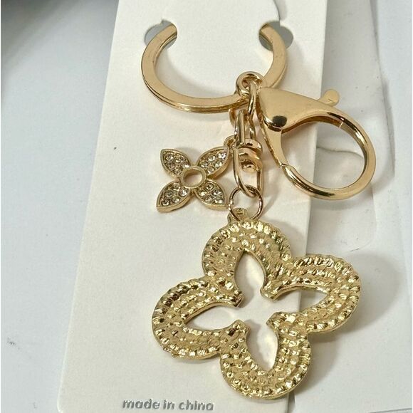 BAG CHARM Crystal Clover Keychain Charm - Clear Crystal & Gold Accent - Picture 6 of 7